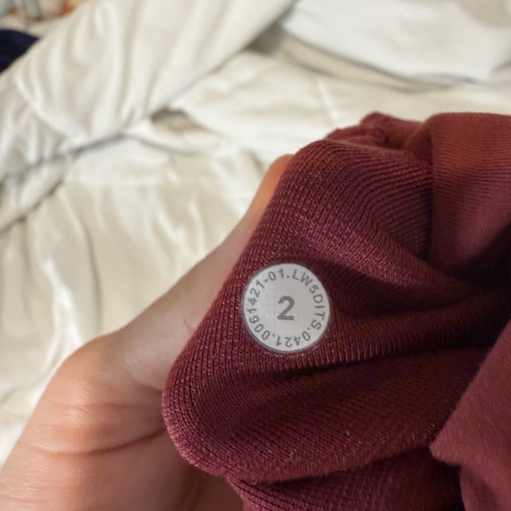 lululemon athletica Red Leggings - Picture 2 of 4